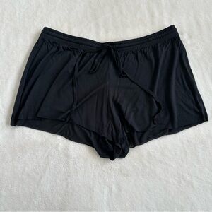 (NEW) SKIMS Kim Sleeps Short Short sleep shorts in Onyx (Black) women’s Small